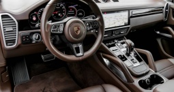 Porsche Cayenne Turbo 4.0 V8 Tiptronic S 550 KS, ZRAČNI+ACC+KAM+MATRIX+HEAD+...