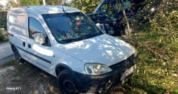 Opel combo 1. 3. Cdti 1300 čitaj oglas