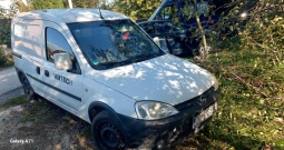 Opel combo 1. 3. Cdti 1300 čitaj oglas