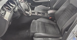 VW Passat Variant 2.0 TDI 4M DSG Elegance 239 KS, ACC+KAM+LED+GR SJED+NAVI+AS...