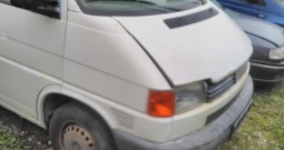 Volkswagen T4 caravela-putnički , 1999 god. ispravan za rezervne dijelove