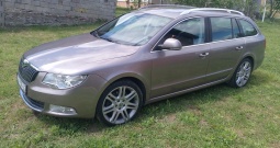 Škoda Superb karavan 2.0 TDI DSG