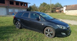 Opel Astra 1.7 cdti sw 96 kw-servisna knjiga-puno dodatne opreme-kartice