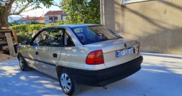 Opel Astra F 1.4 GL