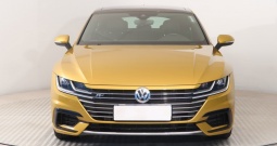 VW Arteon 2.0 TDI DSG 190 KS, ACC+KAM+GR SJED+LED