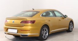 VW Arteon 2.0 TDI DSG 190 KS, ACC+KAM+GR SJED+LED