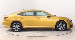 VW Arteon 2.0 TDI DSG 190 KS, ACC+KAM+GR SJED+LED