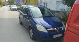 Opel zafira 1.9CDTI automatik