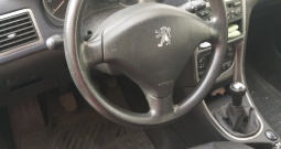 Prodaje se Peugeot 307 - nije u voznom stanju