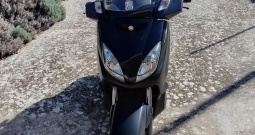 Yamaha x max 250