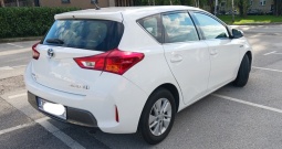 Toyota Auris-hibrid