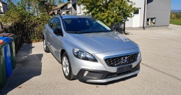 Volvo V40 cross country D3