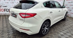 Maserati Levante 3.0D Q4 Automatik, Led, Panorama, Kamera, Koža, 21"