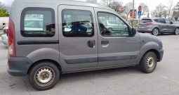 Prodajem Renault Kangoo 1,4 Expression sive metalik boje.