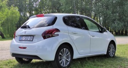 Peugeot 208 Allure, 1.2 (81 kw - 110 ks), veliki servis, HR, 83000 km.