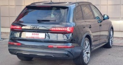 AUDI Q7 55TFSIe quattro Select