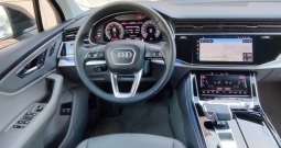 AUDI Q7 55TFSIe quattro Select