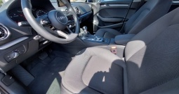 Audi A3 30 TDI LIMUZINA AUTOMATIK ALU NAVI XENON REG