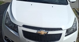 Chevrolet Cruz, majstor kaže motor pred izdisajem