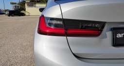 BMW 318d Sport Line, LED, Navigacija, Hi-FI, Koža, Alarm, jamstvo 1. god.