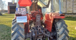 Traktor s utovarivačem Massey Ferguson 158