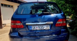 Mercedes B180