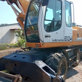 Liebherr A904C