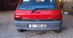 Clio 1,2 benzin 1.vlasnik