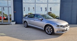 VOLKSWAGEN PASSAT 2.0 TDI DSG CONNECT- Jamstvo 15 mjeseci!, 19.900,00 €