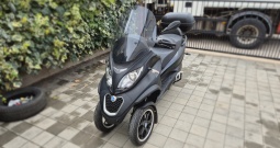 Piaggio mp3 300 2016 godina ABS ASR nove ulje nove filtre nova zadnja guma MICHE