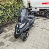 Piaggio mp3 300 2016 godina ABS ASR nove ulje nove filtre nova zadnja guma MICHE