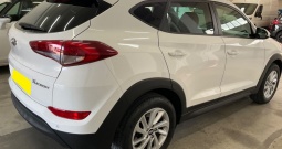 Hyundai Tucson 1.7crdi samo 98000km orginal otplata zamje besplat dost