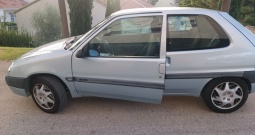 Citroen saxo 1,1i 44kw registriran 161000km mala potrošnja bez hrđe prodajem