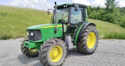 Traktor John Deere 5515