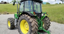 Traktor John Deere 5515