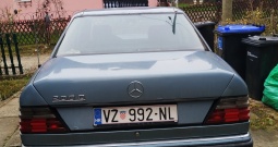 Mercedes-Benz 200 D, W 124, 2, 5-dobro stanje + Mercedes 250 D, neregistriran