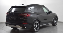 BMW X5 xDrive 45e xLine 394 KS, ACC+360+4xGR SJED+HEAD+VIRT