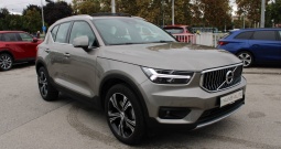 Volvo XC40 T5 Plug-in Hybrid AUTOMATIK *PANORAMA, LED, KAMERA, HARMAN KARDON*