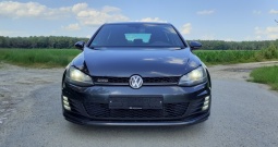 Golf 7 2,0 GTD panorama, big xenon, keyless, navigacia