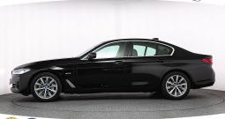 BMW 530e Steptronic 292 KS, KAM+LED+GR SJED+HEAD+NAVI+ASIST