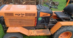 Traktor Agria 4900