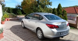 Opel Astra Sedan 1.6 CDTI