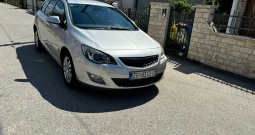 Opel Astra Karavan