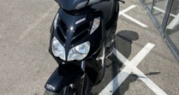 Aprilia sportcity cube 300