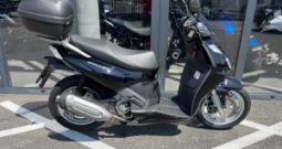 Aprilia sportcity cube 300