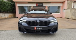 BMW 530D XDRIVE TOURING M-SPORT 2023 SERVISNA TVORNIČKO JAMSTVO REGISTRIRAN