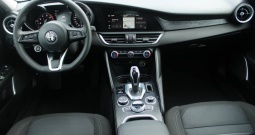 Alfa Romeo Giulia 2.0 TURBO AUTOMATIK *NAVIGACIJA*