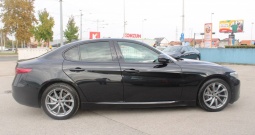 Alfa Romeo Giulia 2.0 TURBO AUTOMATIK *NAVIGACIJA*