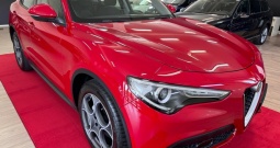 Alfa Romeo Stelvio 2,2 d automatik ***kamera, navi, pastel red alfa***