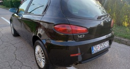 Alfa 147 1. 6 TS